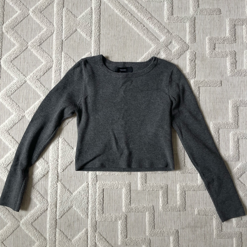 Cropped sweater